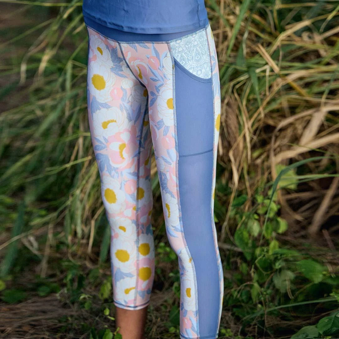 Body Glove Women's Wayta Vigor Cross-Over Capri - Image 5