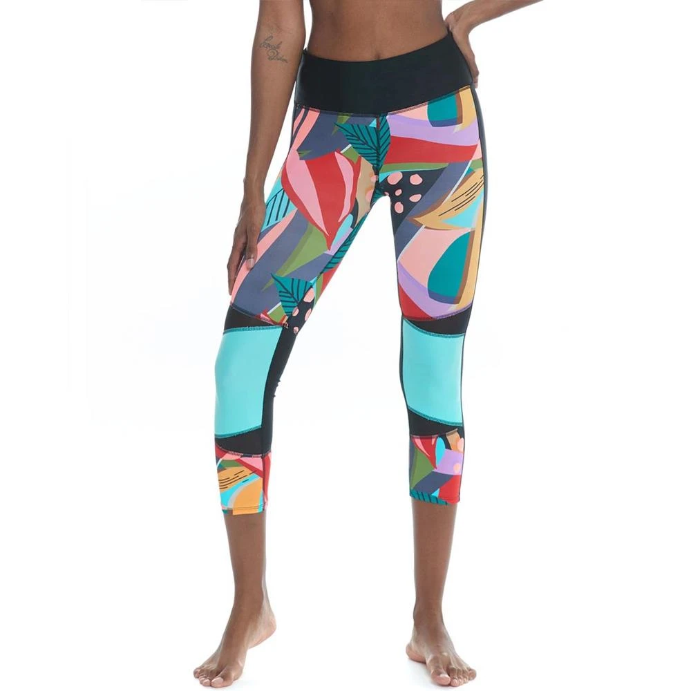 Body Glove Women's Hero Corba Cross-Over Capri Leggings